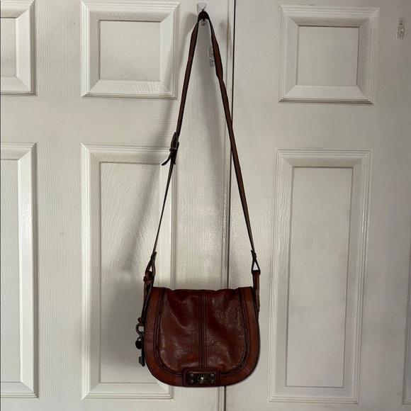Fossil Brown Leather Fold Over Saddle Bag Crossbody Purse - Picture 1 of 10